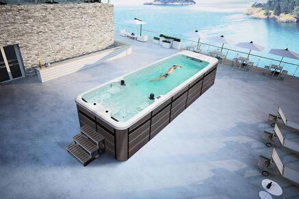 瑞地格乐亚克力无边游泳池的设计与推荐